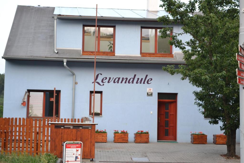 Levandule Brno Buitenkant foto